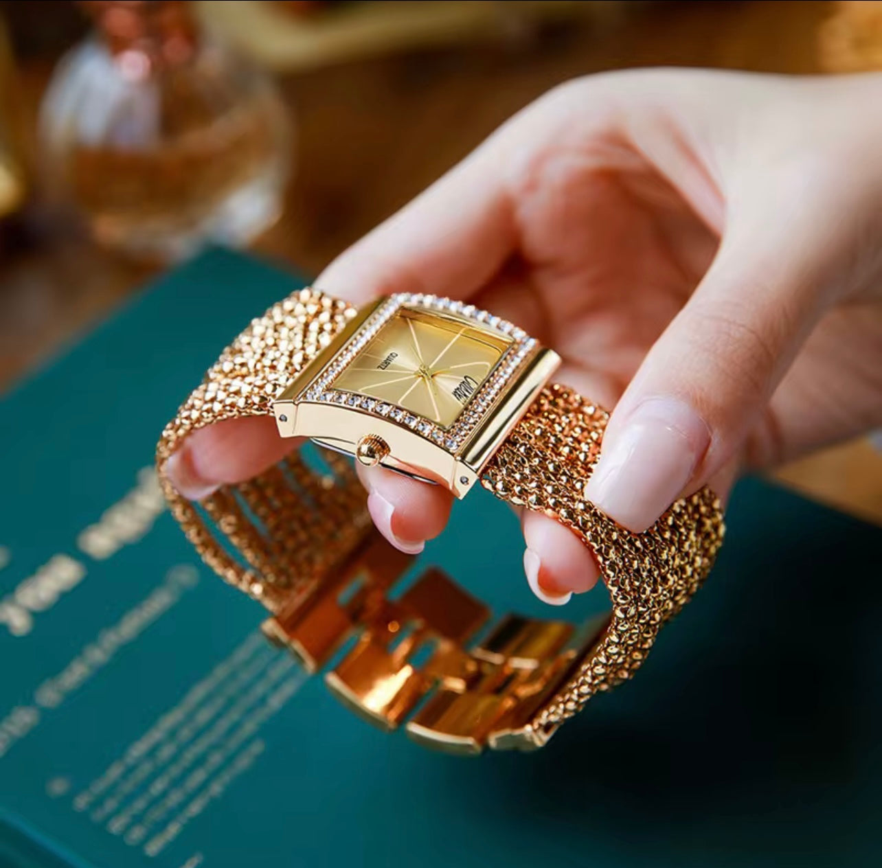 WOMEN FASHION WATCH