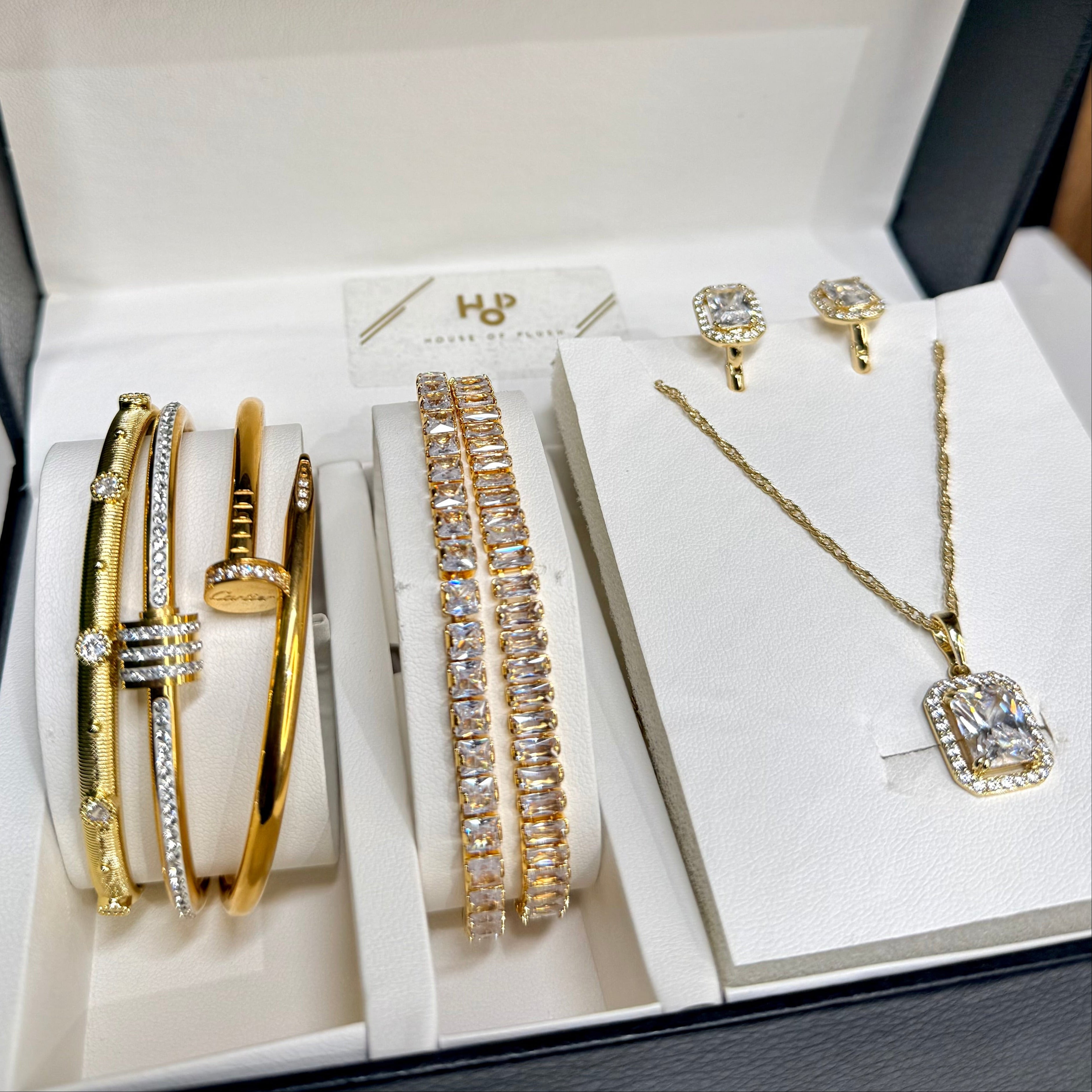 WOMEN'S GIFT SET 1 -GOLD