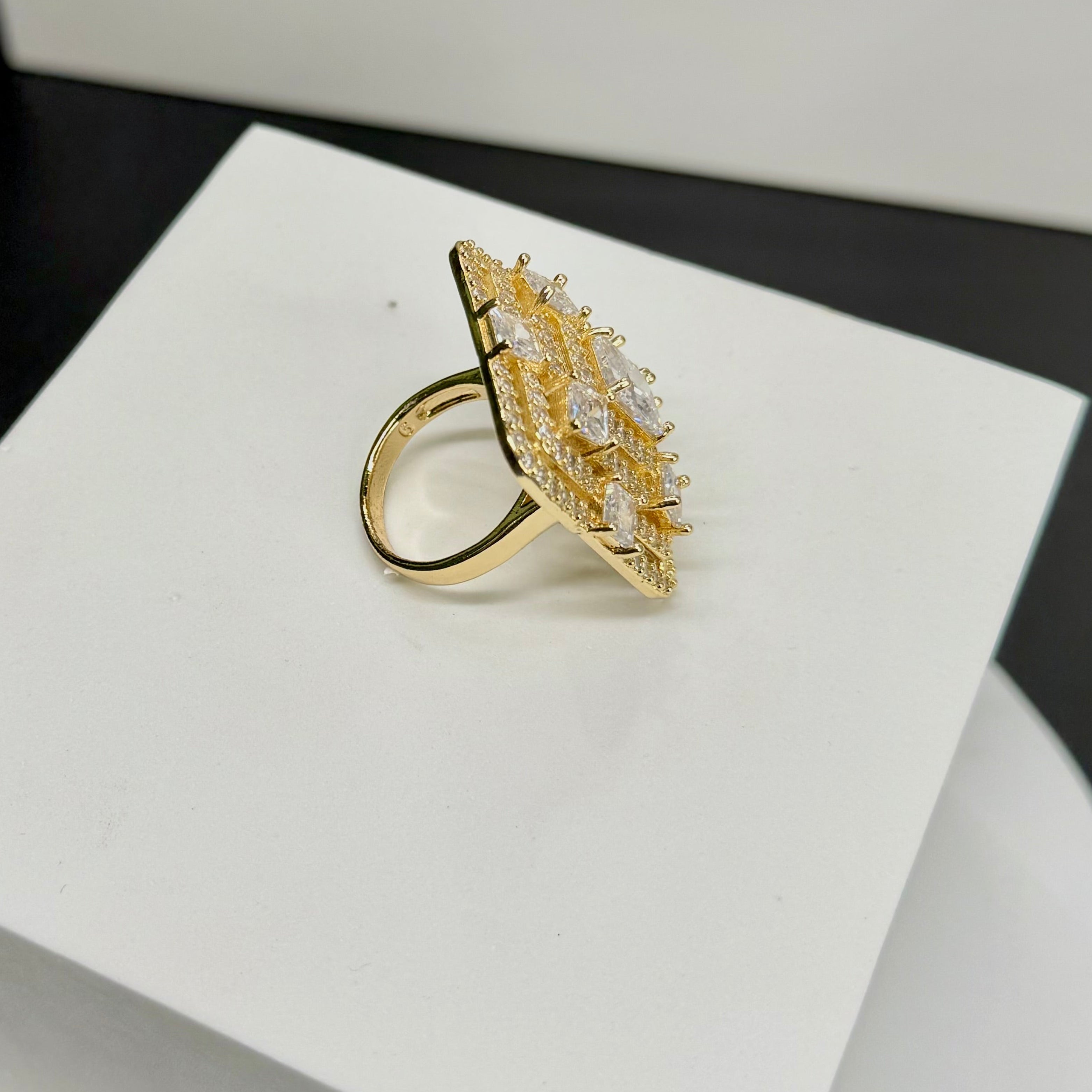 PYRAMID CZ RING