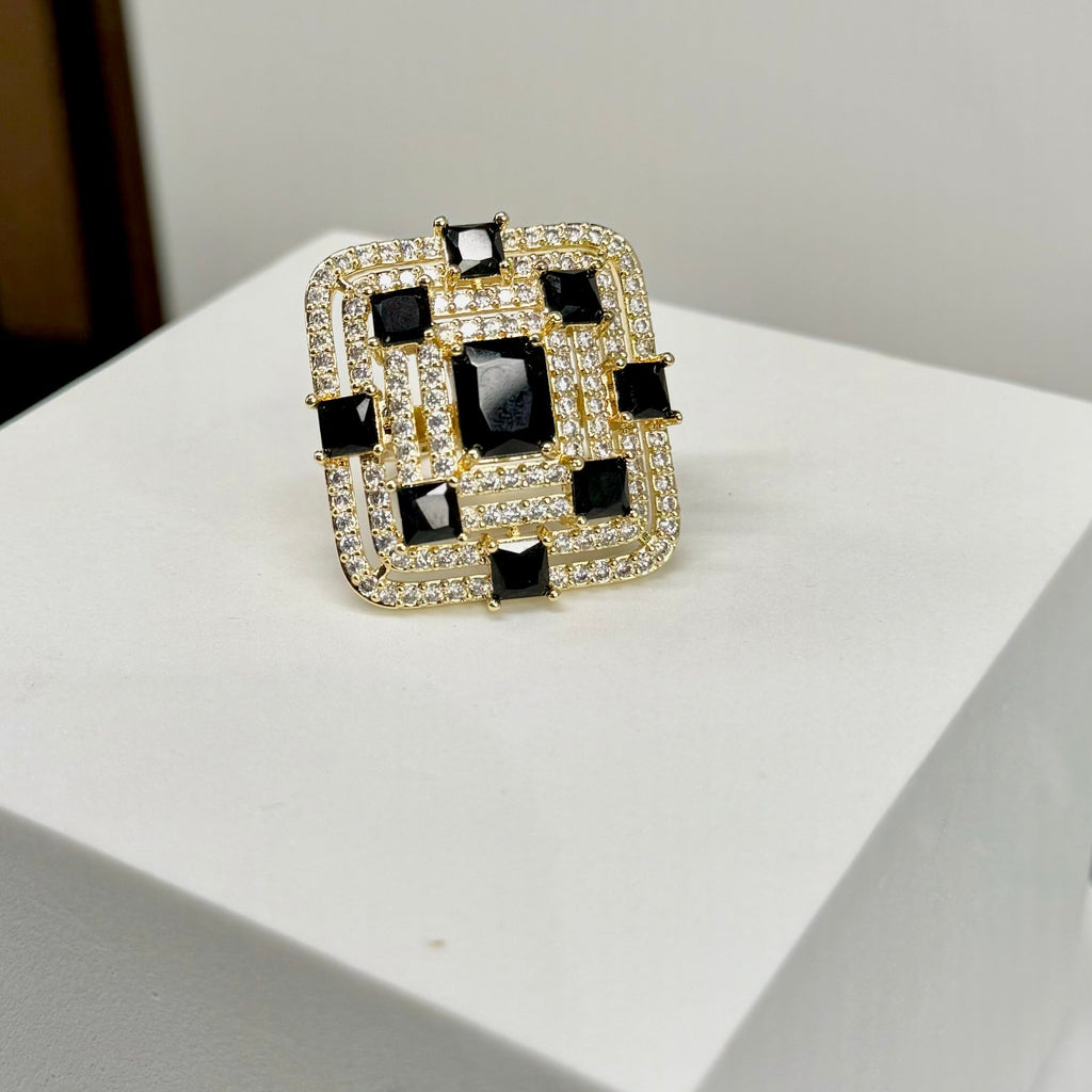 PYRAMID CZ RING