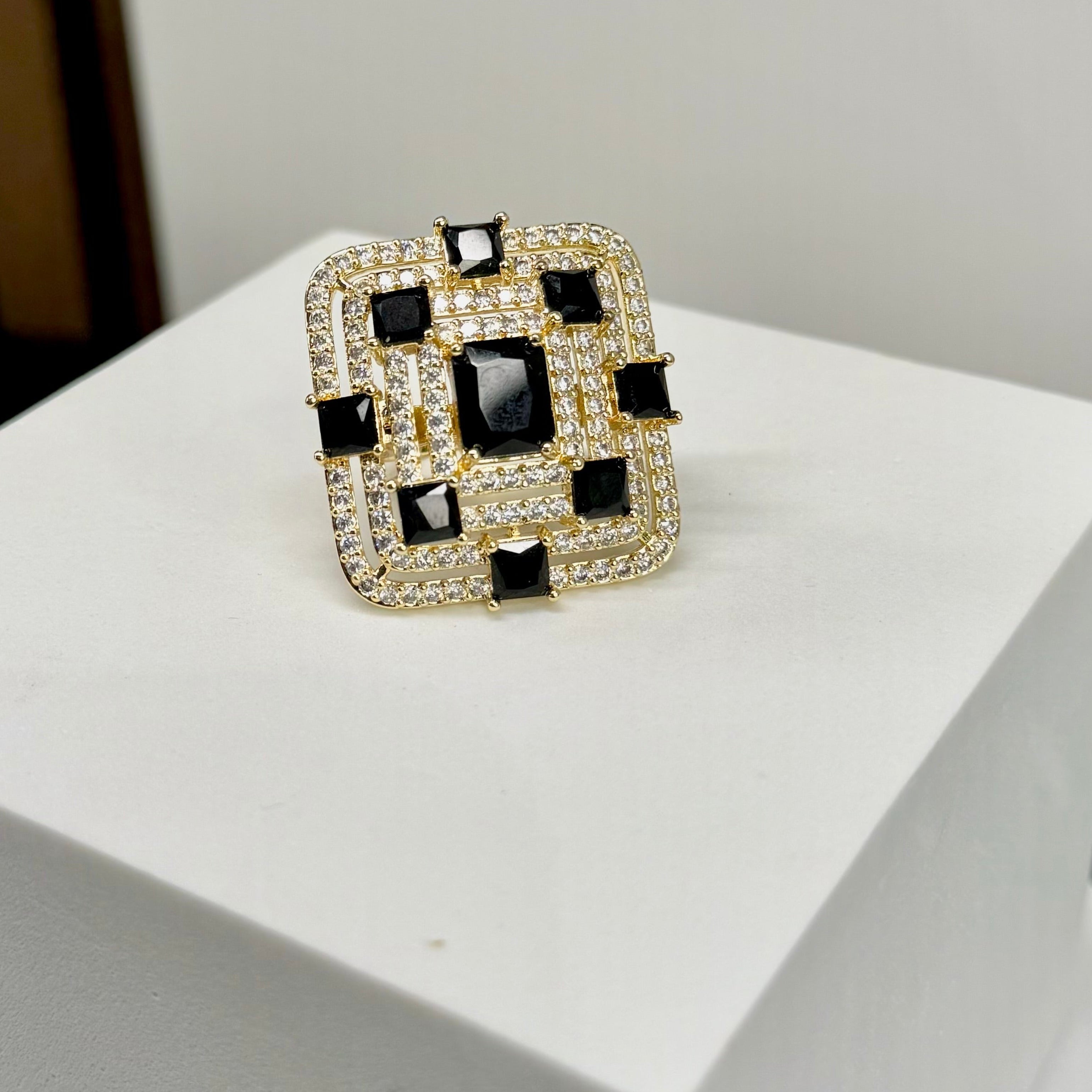 PYRAMID CZ RING
