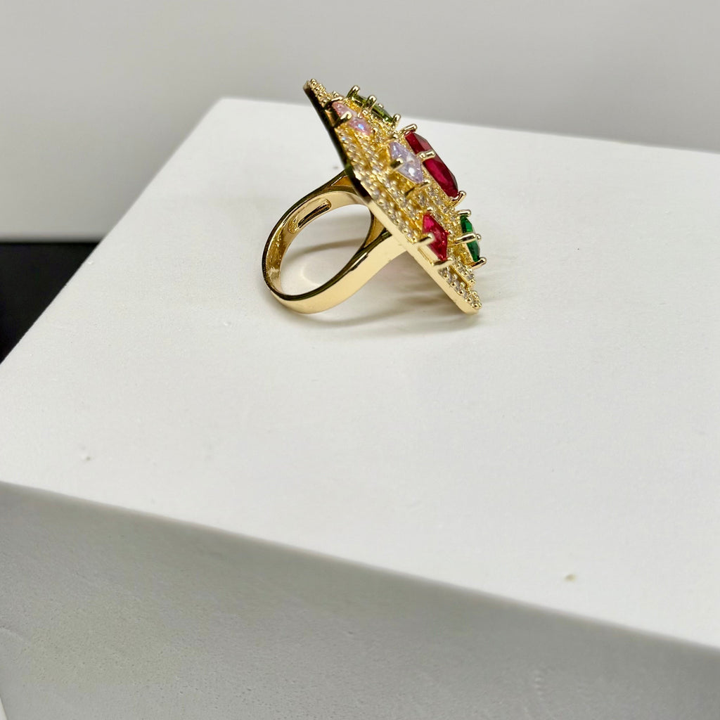 PYRAMID CZ RING