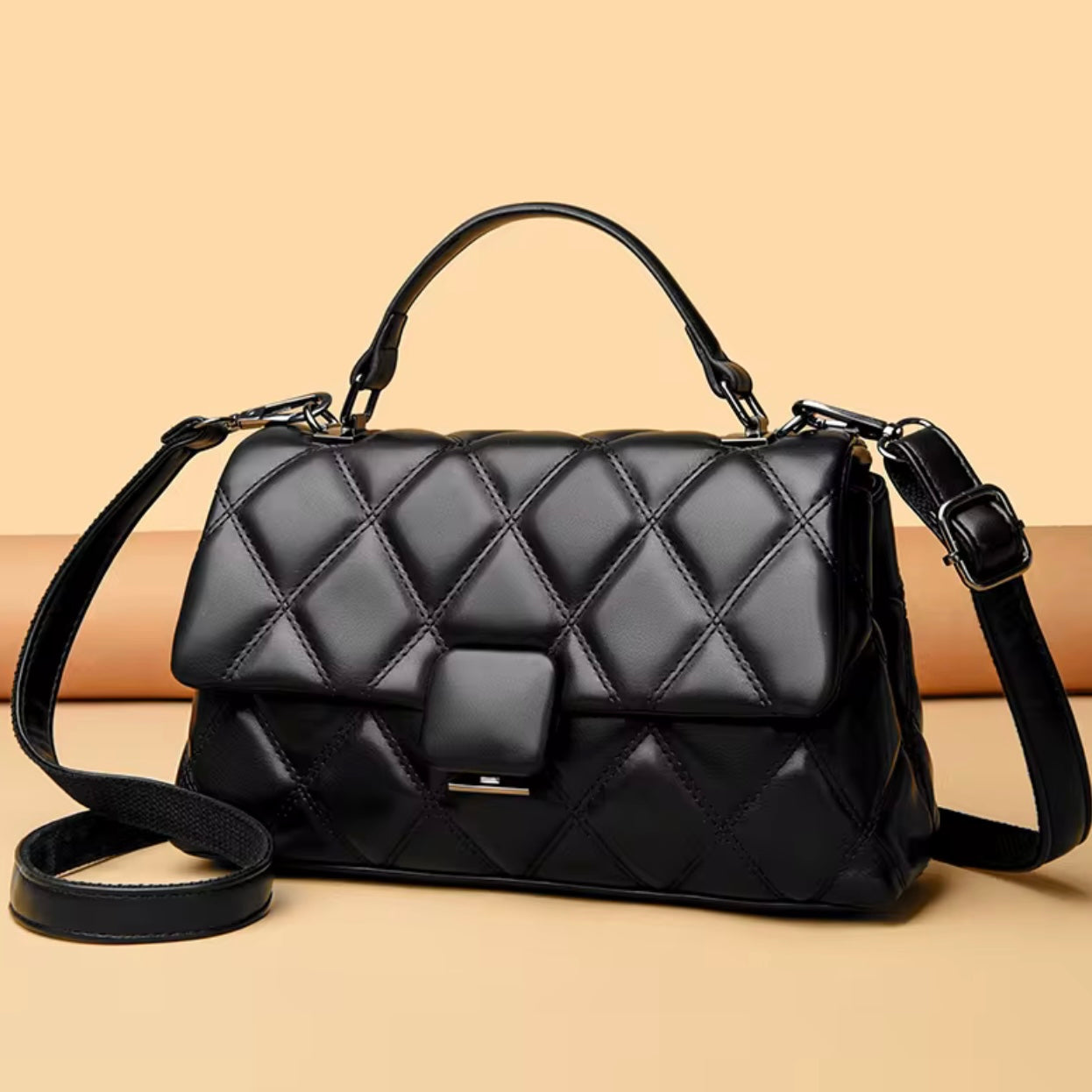 QUILT HANDBAG