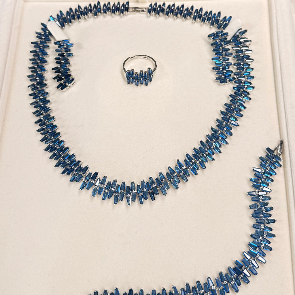ACCENT CRYSTAL JEWELRY SET