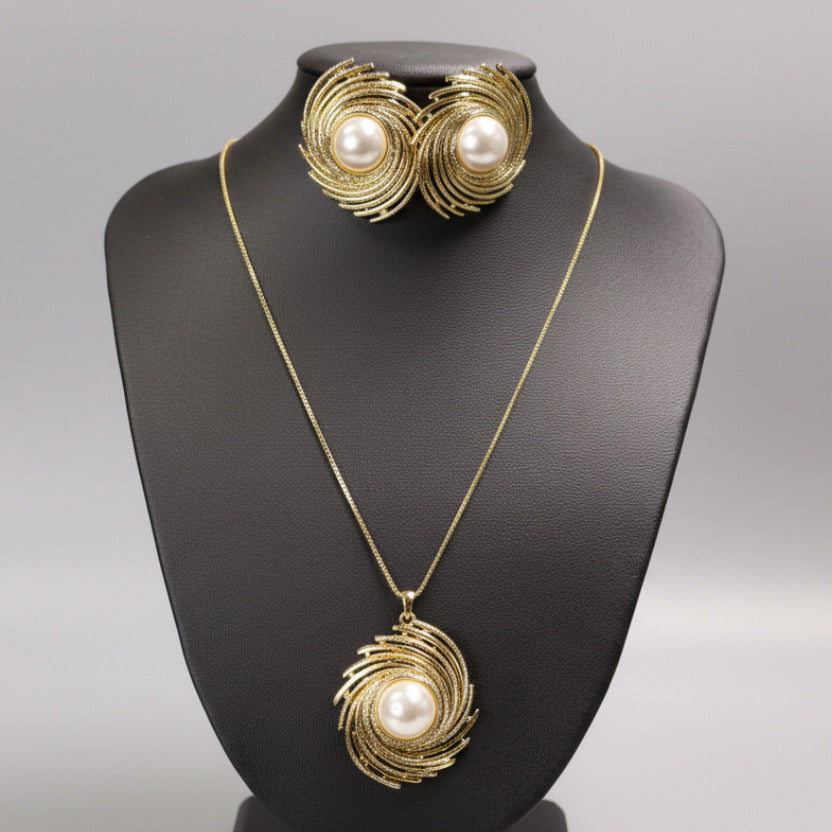 Golden Pearl Swirl Jewelry Set