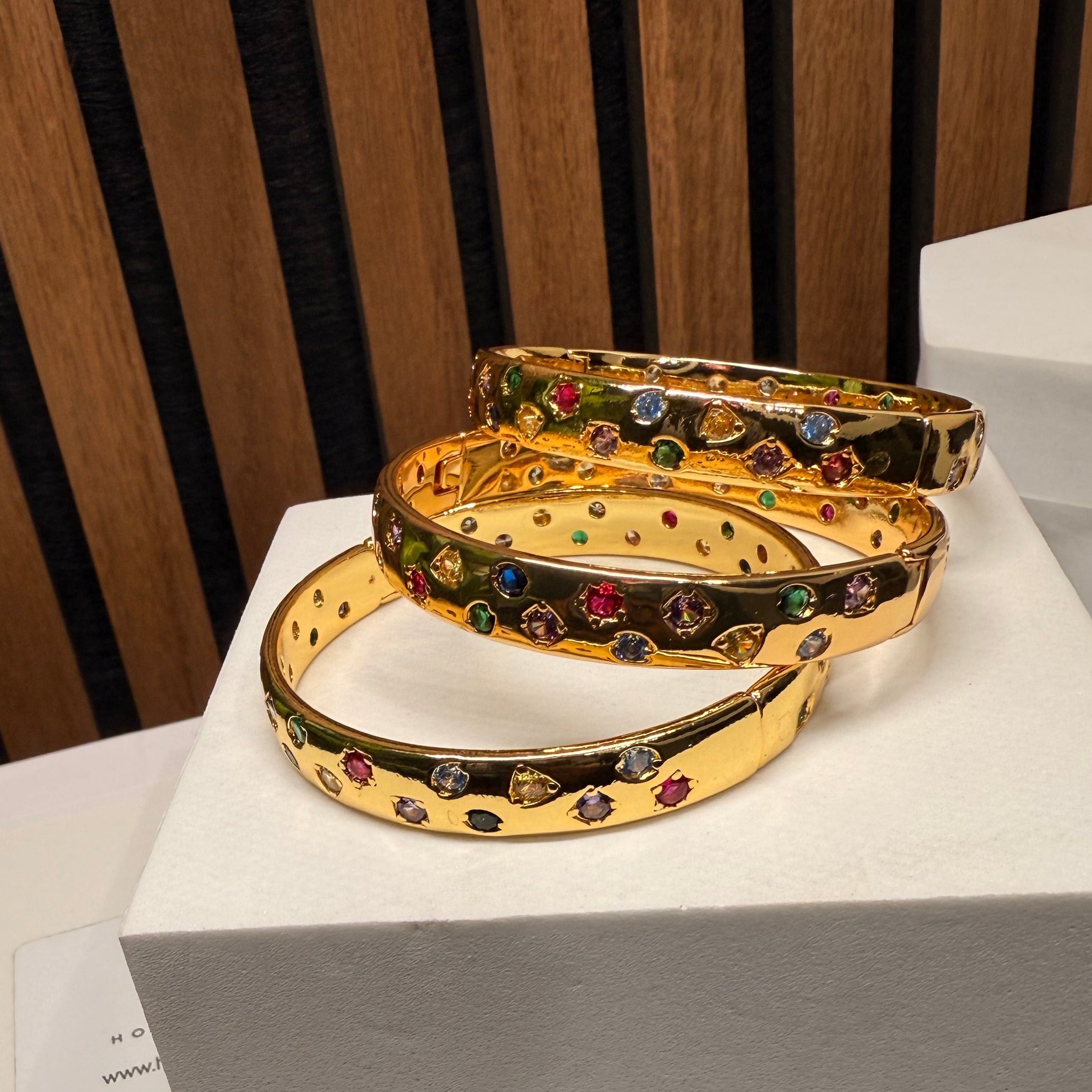GOLD ACCENTS DEAL