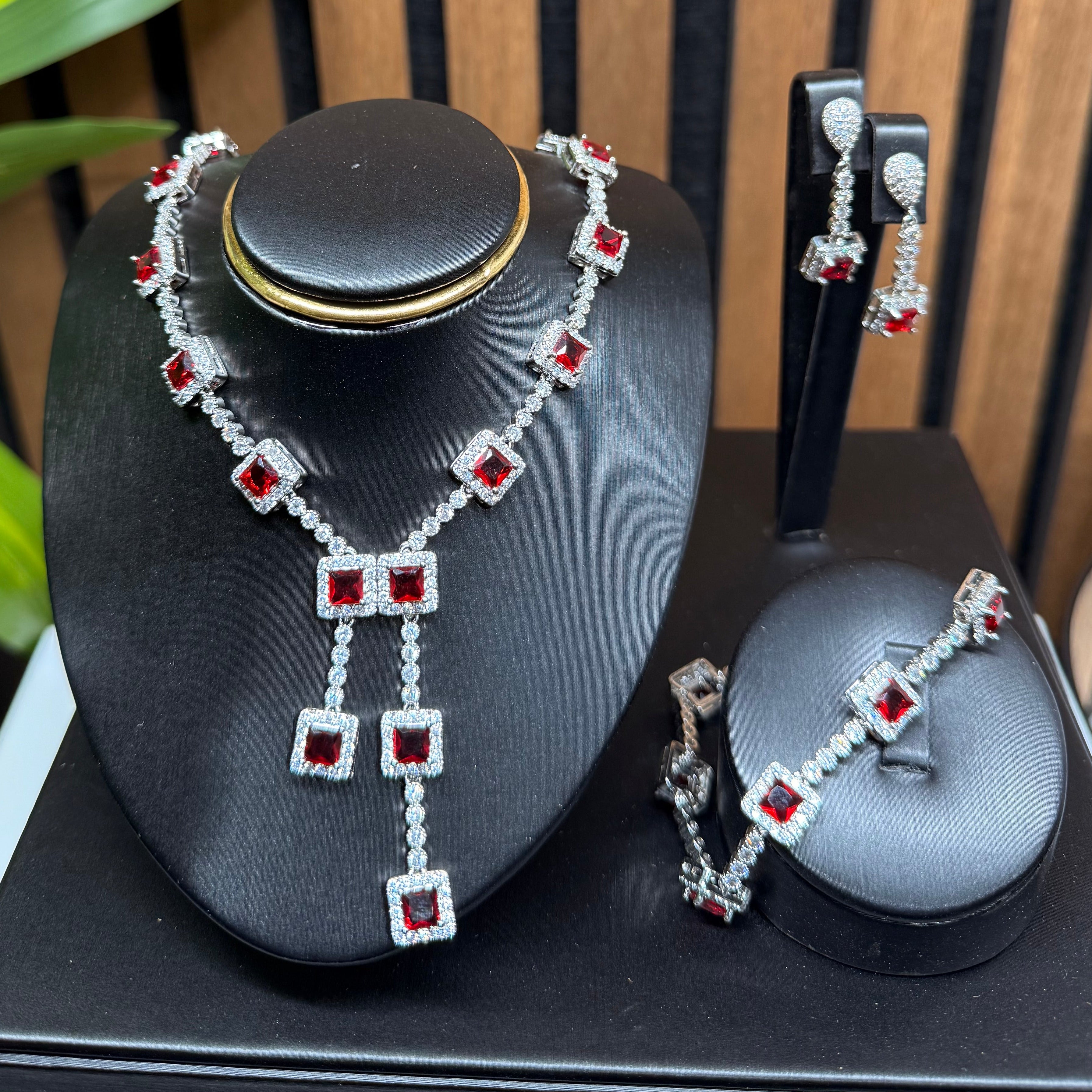 Radiance Crystal Jewelry Set