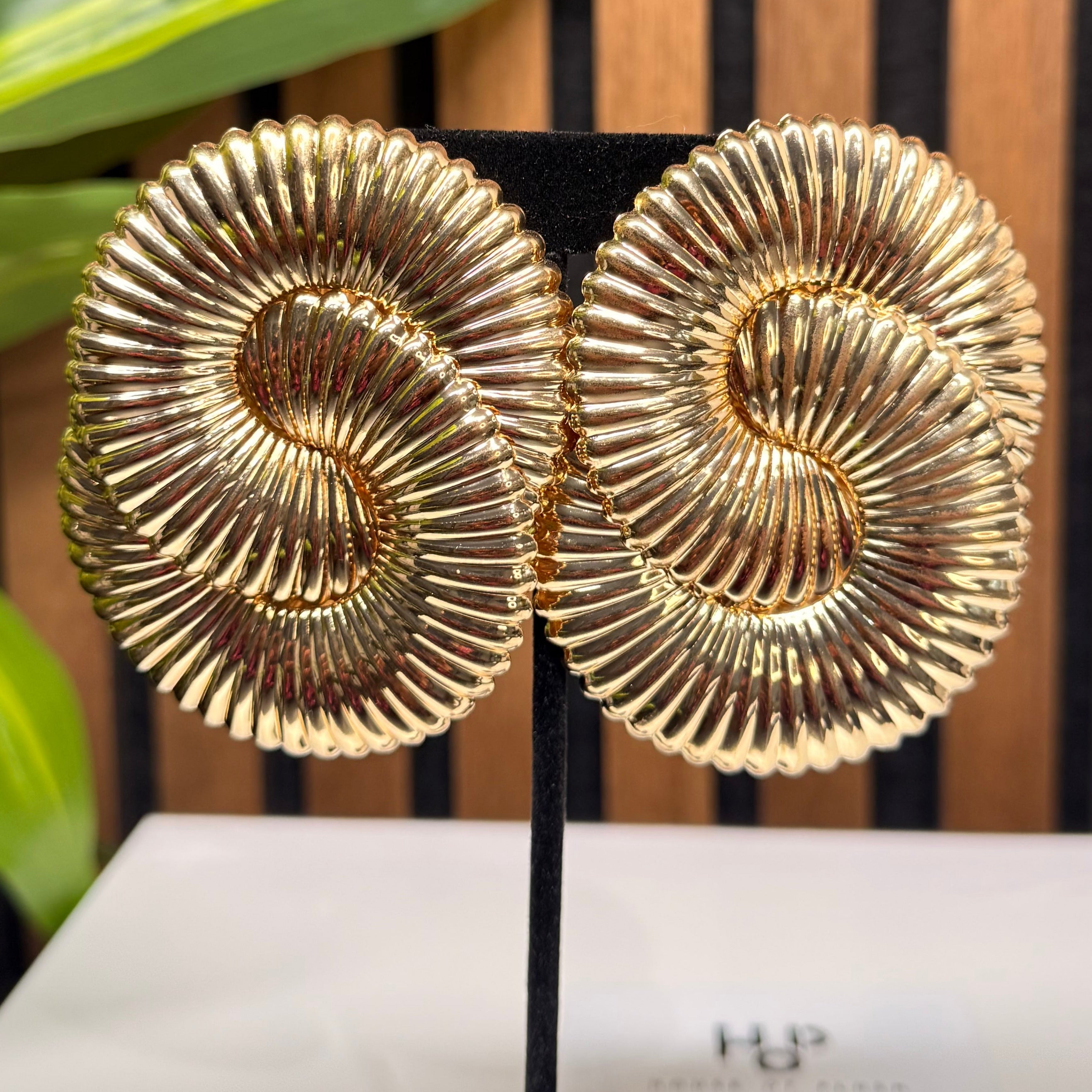 BIG BOLD STATEMENT EARRINGS