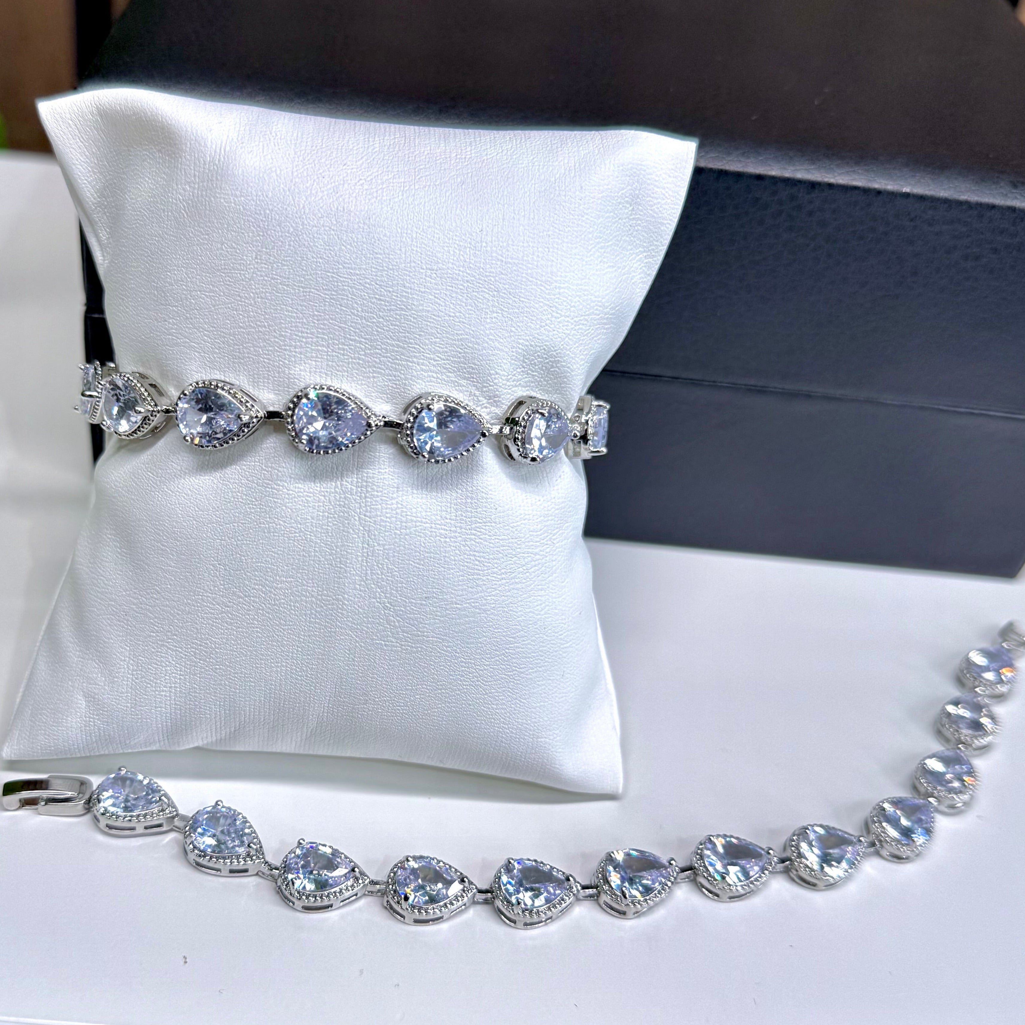 Clear Teardrop Crystal Bracelet