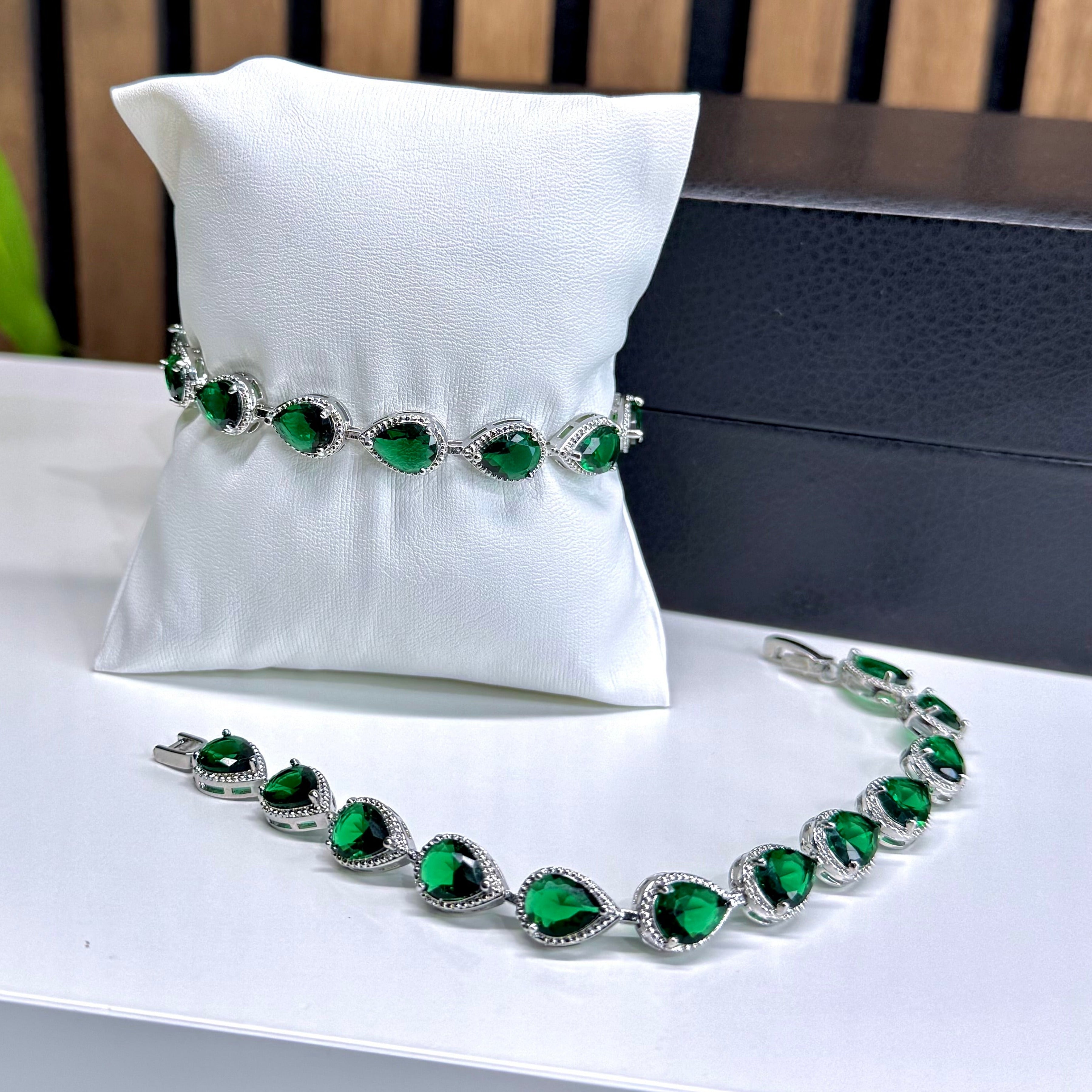 Emerald Teardrop Crystal Bracelet